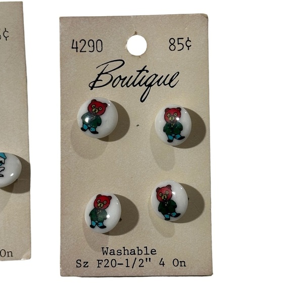 Vtg Mix of 7 Boutique Buttons Pound Puppy & Hip Teddy Bear F20 1/2” F24 5/8” NOS - Picture 4 of 4